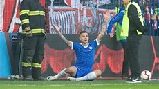 Liberecký hráč Roman Potočný protestuje během utkání se Slavií. Liberecký hráč Roman Potočný protestuje během utkání se Slavií.