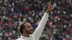 Lewis Hamilton u má jistý titul mistra svta, týmu Mercedes vak práce neskonila - chce Pohár konstruktér.