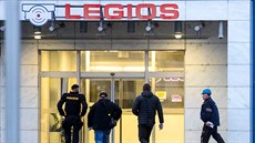 Kriminalisté zasahují v areálu výrobce vagonů Legios v Lounech (25.10.2018) Kriminalisté zasahují v areálu výrobce vagonů Legios v Lounech (25.10.2018)