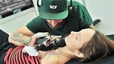 Více než dvě stovky tatérů z Česka i zahraničí na Tattoo Grand Prix v Brně... Více než dvě stovky tatérů z Česka i zahraničí na Tattoo Grand Prix v Brně...