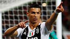 Cristiano Ronaldo z Juventusu bhem utkání Ligy mistr na stadionu Manchesteru...