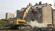 V Kojetínské ulici v Přerově poblíž hlavního vlakového nádraží začala demolice... V Kojetínské ulici v Přerově poblíž hlavního vlakového nádraží začala demolice...