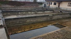 Prázdné nádrže na sádkách v Opočně na Rychnovsku. Prázdné nádrže na sádkách v Opočně na Rychnovsku.