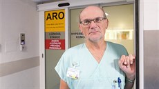 „Místo osmi lůžek jich tu máme devět. To není moc. Víme, že dvanáct by byl... „Místo osmi lůžek jich tu máme devět. To není moc. Víme, že dvanáct by byl...