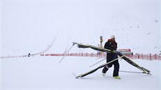 Obří slalom mužů v Söldenu byl zrušen kvůli silnému sněžení. Obří slalom mužů v Söldenu byl zrušen kvůli silnému sněžení.