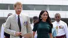 Princ Harry a vévodkyně Meghan na návštěvě Fidži (Nadi, 25. října 2018) Princ Harry a vévodkyně Meghan na návštěvě Fidži (Nadi, 25. října 2018)