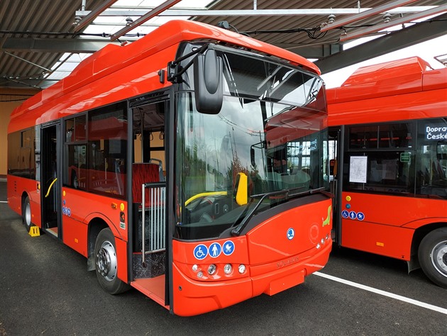 Elektrobus koda 29BB Solaris. V eských Budjovicích jsou tyto vozy v provozu...