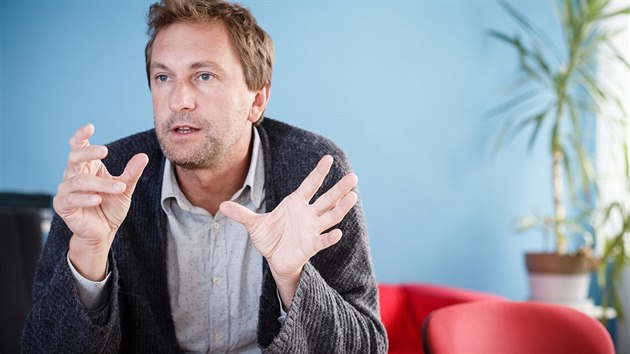 Ředitel české pobočky Transparency International David Ondráčka Ředitel české pobočky Transparency International David Ondráčka