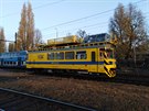 Od rána přibližně 5 hodiny je výrazně omezen provoz vlaků na úseku Praha, hl.n. - Praha, Radotín SŽDC na odstranění závady pracuje. Další informace na www.pid.cz Od rána přibližně 5 hodiny je výrazně omezen provoz vlaků na úseku Praha, hl.n. - Praha, Radotín SŽDC na odstranění závady pracuje. Další informace na www.pid.cz