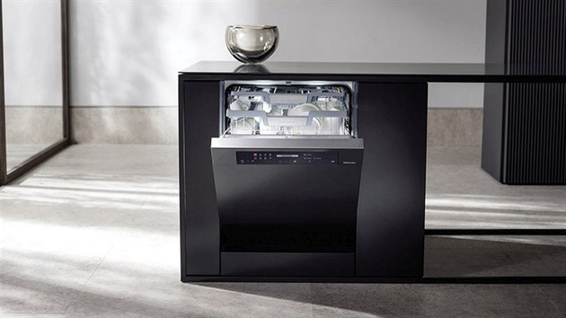 Jako první přišla na trh společnost Miele s automatickým dávkováním mycího... Jako první přišla na trh společnost Miele s automatickým dávkováním mycího...