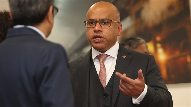 Majitel Liberty House Sanjeev Gupta na nvtv ostravsk huti ArcelorMittal, kterou chce koupit.