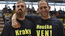STŘÍDÁNÍ STRÁŽÍ. Po Houškovi bdí nad basketbalisty Děčína jiný Jakub a jiný... STŘÍDÁNÍ STRÁŽÍ. Po Houškovi bdí nad basketbalisty Děčína jiný Jakub a jiný...