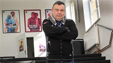 Domovskou scénou režiséra Grzegorze Kempinského je divadlo v Katovicích. Z... Domovskou scénou režiséra Grzegorze Kempinského je divadlo v Katovicích. Z...