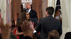Americký prezident Donald Trump osočil reportéra CNN Jima Acostu na tiskové... Americký prezident Donald Trump osočil reportéra CNN Jima Acostu na tiskové...