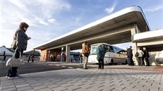 V Mohelnici bylo tento týden slavnostně otevřeno nové autobusové nádraží.... V Mohelnici bylo tento týden slavnostně otevřeno nové autobusové nádraží....