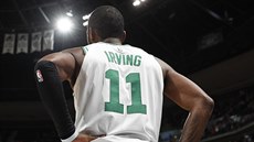 Kyrie Irving z Bostonu se vrací do zápasu s Denverem. Kyrie Irving z Bostonu se vrací do zápasu s Denverem.