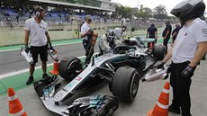 Valtteri Bottas z Mercedesu po tréninku na Velkou cenu Brazílie Valtteri Bottas z Mercedesu po tréninku na Velkou cenu Brazílie