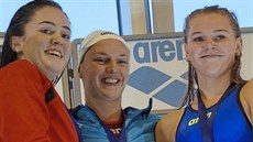 S OLYMPIJSKOU VÍTĚZKOU. Ostravská plavkyně Marika Hudcová s maďarskou hvězdou,... S OLYMPIJSKOU VÍTĚZKOU. Ostravská plavkyně Marika Hudcová s maďarskou hvězdou,...