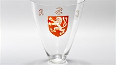 Artefakty ze skla provádějí českou historií od dob Rakouska-Uherska až po rok... Artefakty ze skla provádějí českou historií od dob Rakouska-Uherska až po rok...
