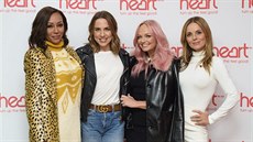 Spice Girls: Melanie Brownová, Melanie Chisholmová, Emma Buntonová a Geri...