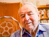 Ladislav Šenkýř převzal Křišťálovou růži za celoživotní působení u... Ladislav Šenkýř převzal Křišťálovou růži za celoživotní působení u...