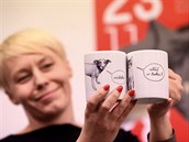 Ředitelka Turistické informačního centra Brno Jana Janulíková ukazuje letošní... Ředitelka Turistické informačního centra Brno Jana Janulíková ukazuje letošní...