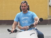Obchodní manažer znovuvzkříšené Čezety Matěj Oliva se do firmy dostal... Obchodní manažer znovuvzkříšené Čezety Matěj Oliva se do firmy dostal...