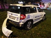 Při nehodě vozidla plzeňských městských strážníků a osobního auta se zranili... Při nehodě vozidla plzeňských městských strážníků a osobního auta se zranili...