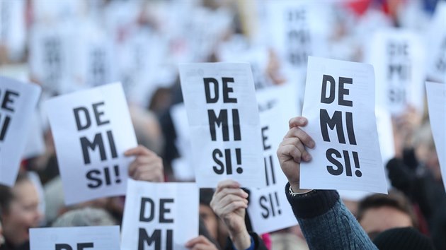 Protest proti Andreji Babiovi na Staromstskm nmst.