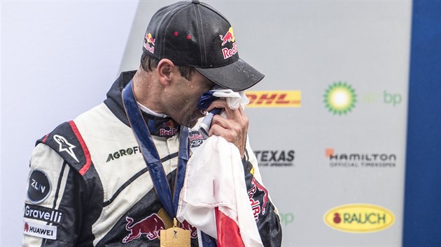 Akrobatick pilot Martin onka se stal mistrem svta leteck srie Red Bull Air Race.