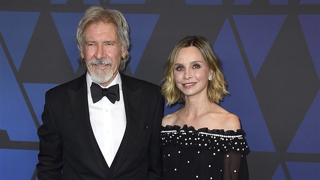 Harrison Ford a Calista Flockhartov na Governors Awards (Los Angeles, 18. listopadu 2018)