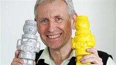 Karel Ivánek, vedoucí prodeje společnosti Chodos Chodov, ukazuje znovuzrozeného... Karel Ivánek, vedoucí prodeje společnosti Chodos Chodov, ukazuje znovuzrozeného...