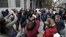 Italští novináři vyšli v úterý 13. 11. 2018 do ulic. I v Miláně protestovali za... Italští novináři vyšli v úterý 13. 11. 2018 do ulic. I v Miláně protestovali za...