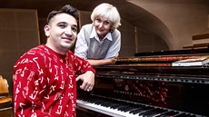 Pianista Tomáš Kačo se svou profesorkou Noemi Zárubovou Pianista Tomáš Kačo se svou profesorkou Noemi Zárubovou