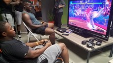 Americká armáda zakládá esportovní tým. Americká armáda zakládá esportovní tým.