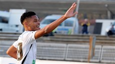 Wesley da Silva z Hradce Králové se raduje z gólu proti Pardubicím. Wesley da Silva z Hradce Králové se raduje z gólu proti Pardubicím.