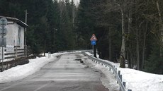 Silnice kolem přehrady Souš. Silnice kolem přehrady Souš.