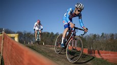 Holanan Mathieu Van Der Poel finiuje v závod Svtového poháru v Táboe.