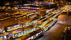 Kompletní přestavba vozovny Plzeňských městských dopravních podniků na... Kompletní přestavba vozovny Plzeňských městských dopravních podniků na...