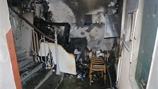 V úterý večer bojovali hasiči s plameny v bytovém domě v Kollárově ulice v... V úterý večer bojovali hasiči s plameny v bytovém domě v Kollárově ulice v...