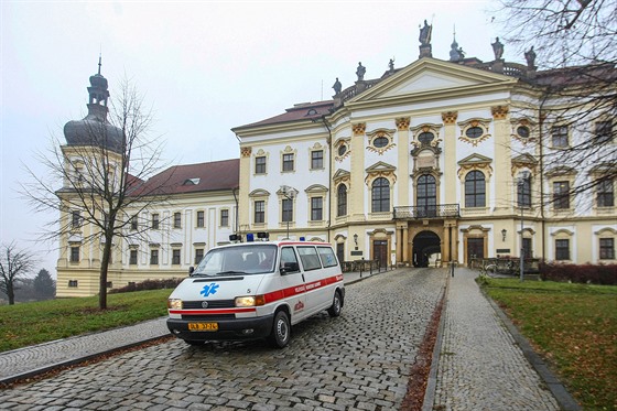 Kláterní Hradisko, v nm sídlí Vojenská nemocnice Olomouc