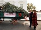 Do Bílého domu dorazil vánoní stromeek (19.11.2018)