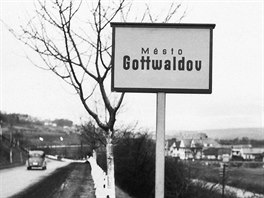 Píjezd do bývalého Zlína ti dny po pejmenování na Gottwaldov (3. ledna 1949)