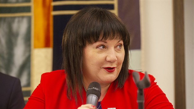 Ministryn financ Alena Schillerov v listopadu 2018