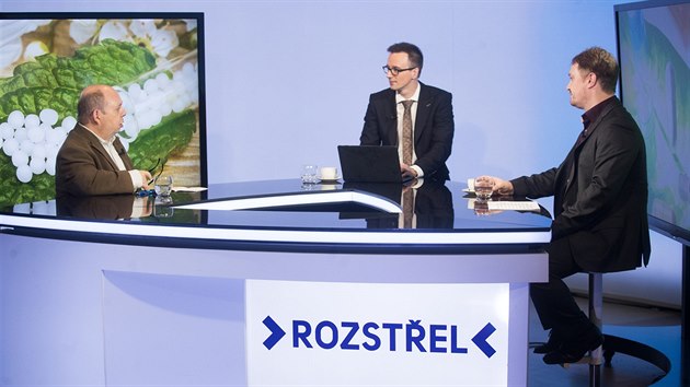 Farmaceut Tom Cikrt (vlevo) a homeopat Jan Maty v diskusnm poadu iDNES.cz Rozstel. (28. listopadu 2018)