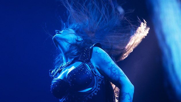 Nightwish zahrli v Praze v rmci turn oslavujc dvacetiny finsk kapely (19. listopadu 2018).