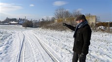 Jeden z majitelů pozemků u příměstské obce Kosov Tomáš Golský obhajuje rozvoj... Jeden z majitelů pozemků u příměstské obce Kosov Tomáš Golský obhajuje rozvoj...