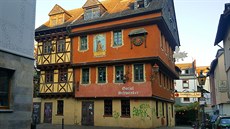 Lorsbacher Thal. Jeden z nejstarších jabčákových šenků ve městě má dnes také... Lorsbacher Thal. Jeden z nejstarších jabčákových šenků ve městě má dnes také...