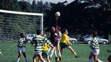 Chlapci hrají fotbal. Chlapci hrají fotbal.