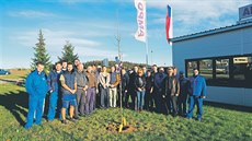 AMPO – Stabilní řešení pro pohon a posuv již 25 let AMPO – Stabilní řešení pro pohon a posuv již 25 let